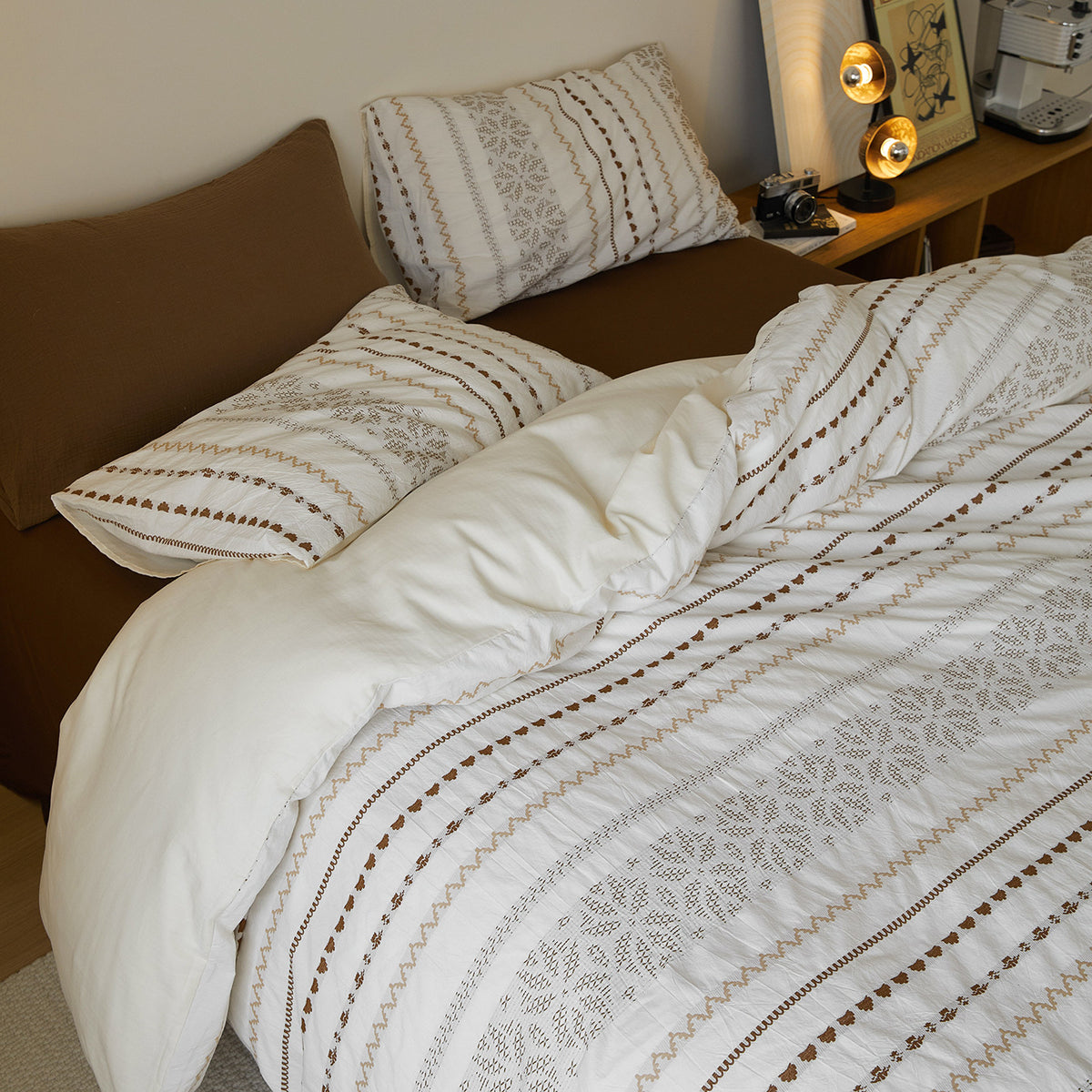 Embroidered Vintage Farmhouse Duvet Cover Set – Cream & Brown Bedding with Pillowcases