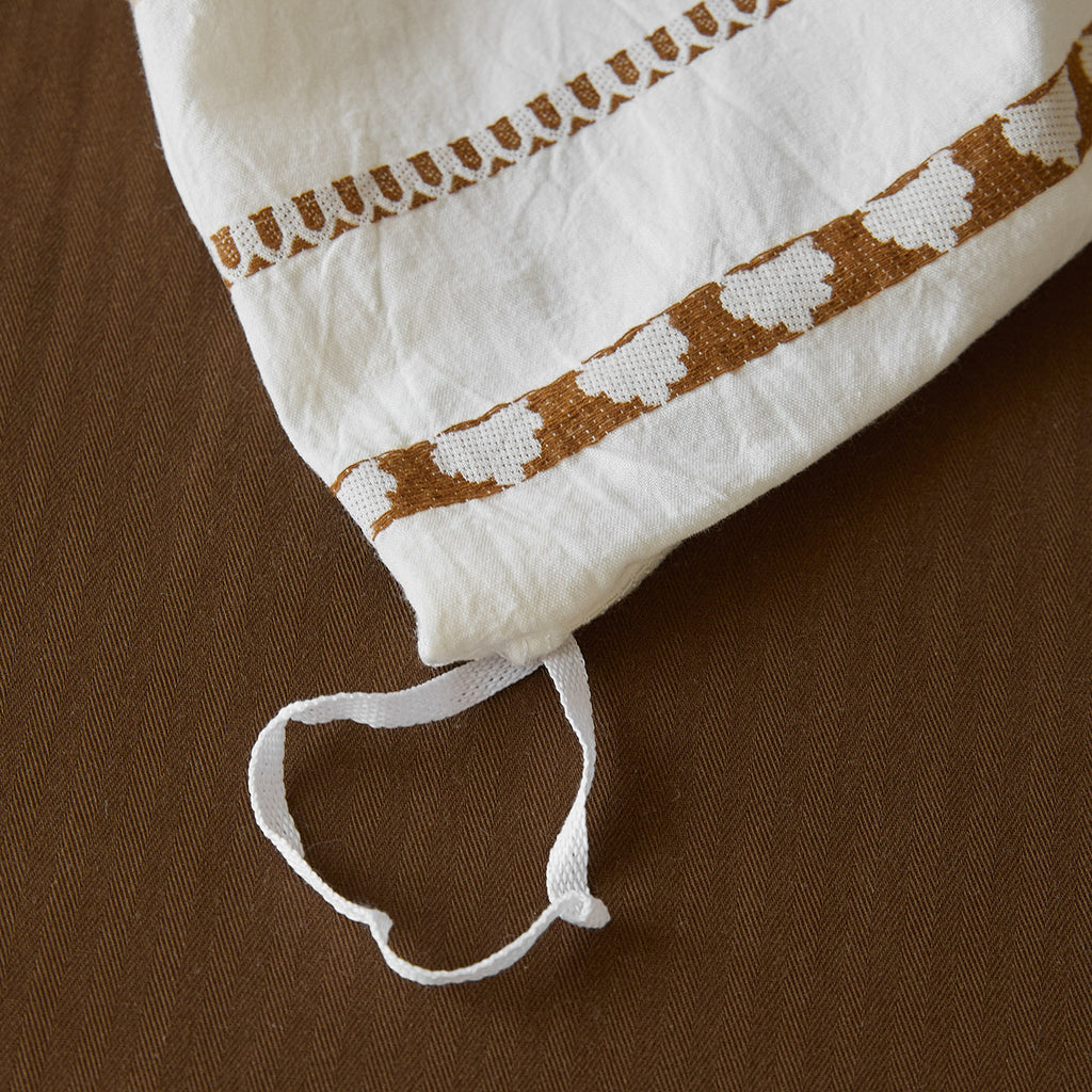 Embroidered Vintage Farmhouse Duvet Cover Set – Cream & Brown Bedding with Pillowcases