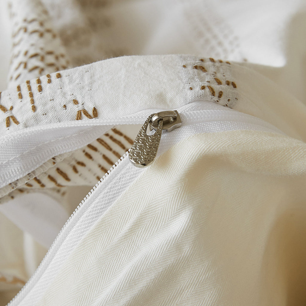 Embroidered Vintage Farmhouse Duvet Cover Set – Cream & Brown Bedding with Pillowcases