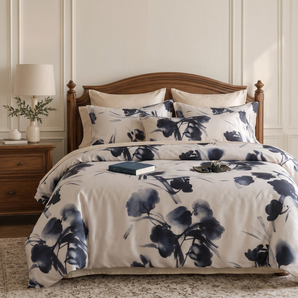 Ink-Wash Floral Duvet Cover Set – Navy Blue & Cream Elegant Bedding with Pillowcases