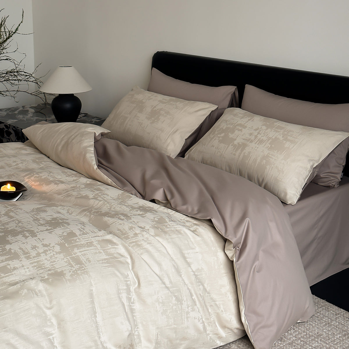Light Beige Tonal Duvet Cover Set – Cozy Neutral Bedding with Pillowcases & Bed Runner